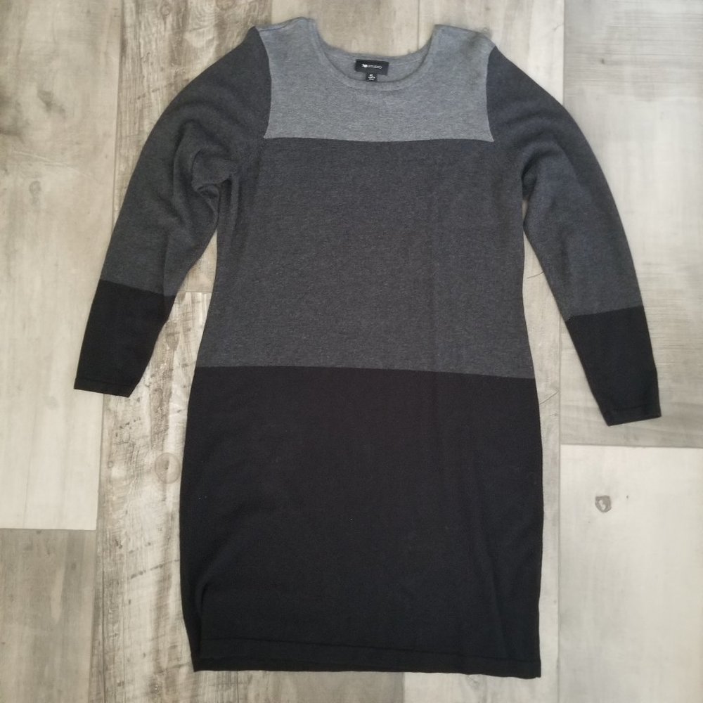 Color Block Sweater Dress Knee Length